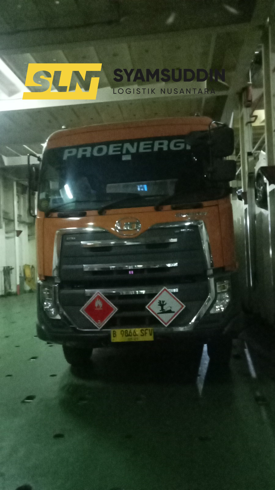 Pemuatan dan pengamanan lashing unit di kapal roro